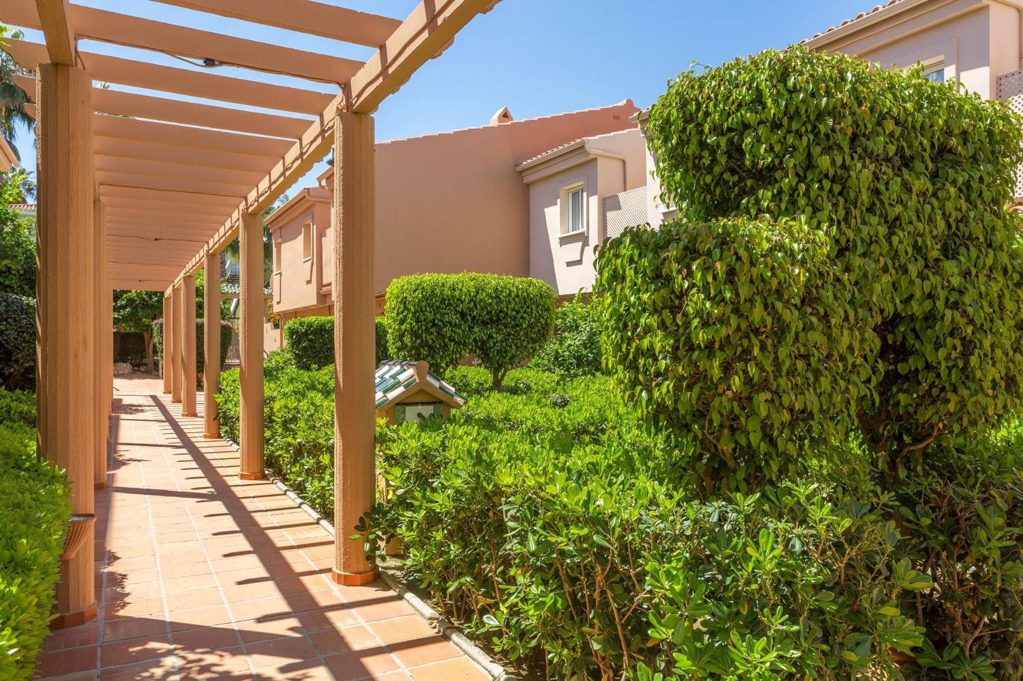 Los Amigos Beach Club La Cala De Mijas Exterior photo