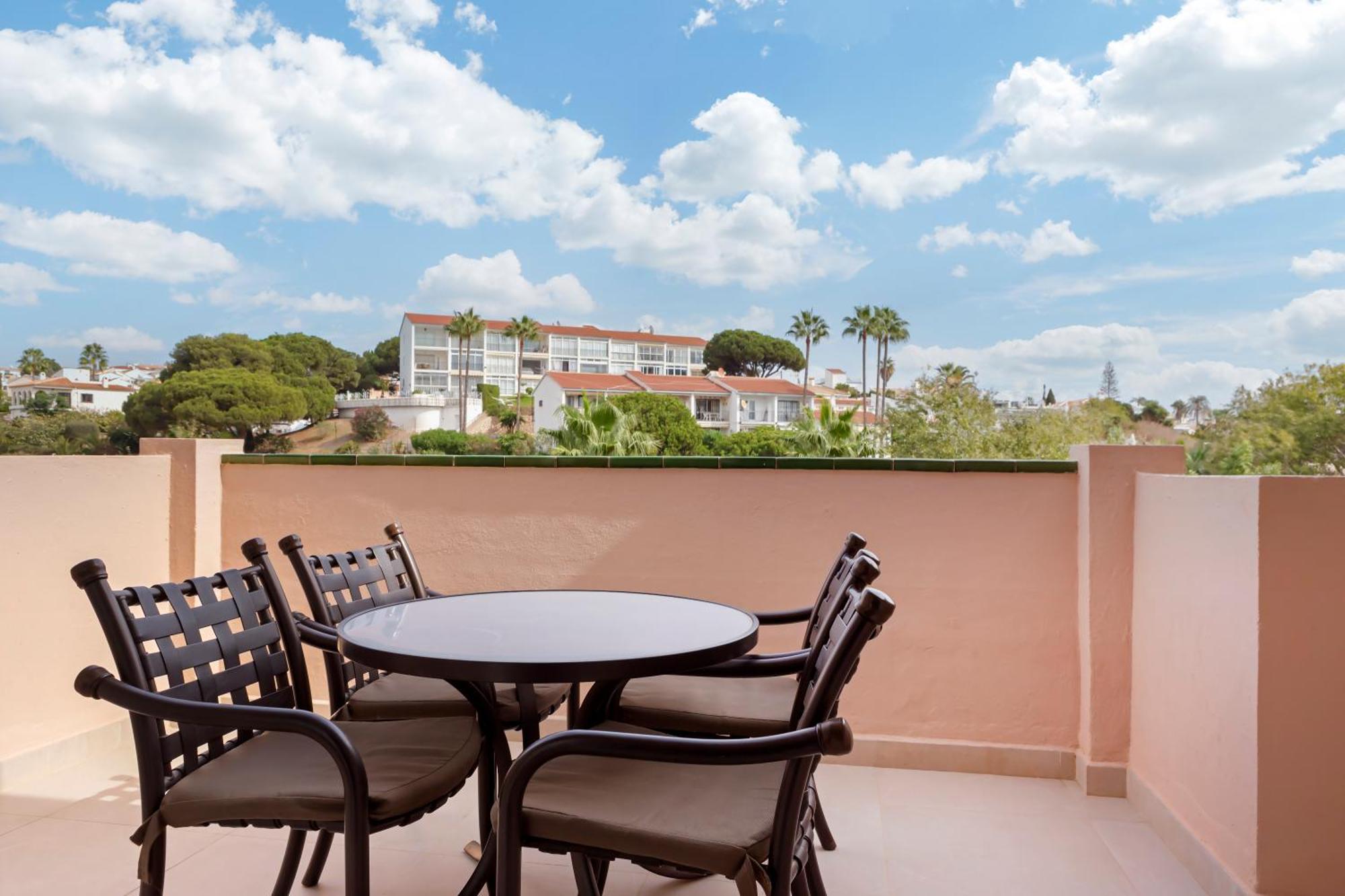 Los Amigos Beach Club La Cala De Mijas Room photo