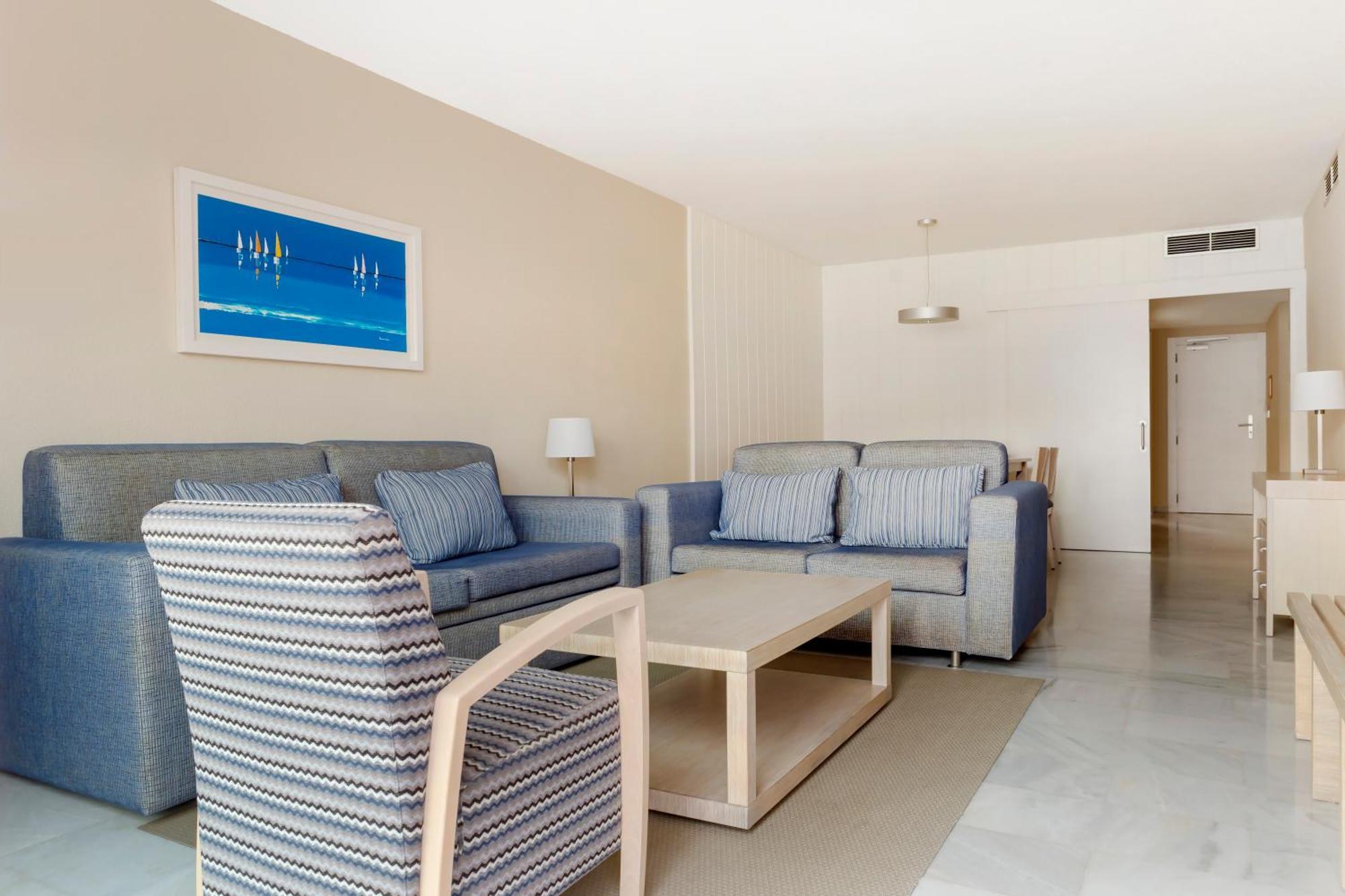 Los Amigos Beach Club La Cala De Mijas Room photo